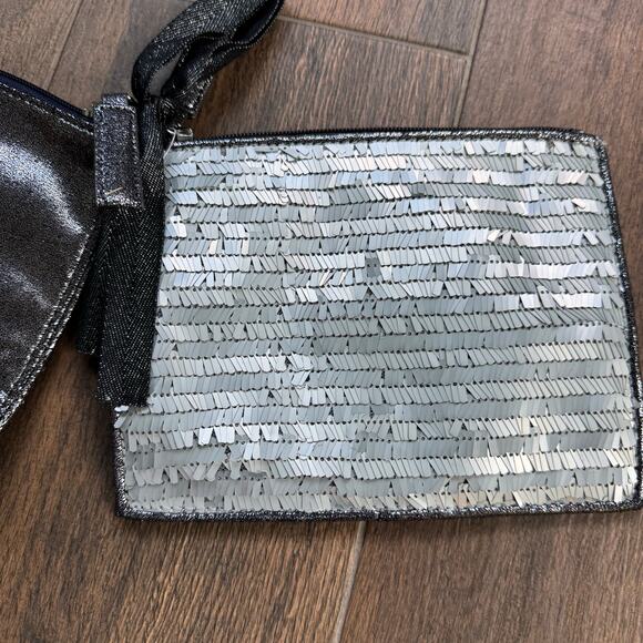 2 Piece Zippered Sequin Bags NEW LOFT Blue Silver Makeup Bag set - Picture 4 of 10